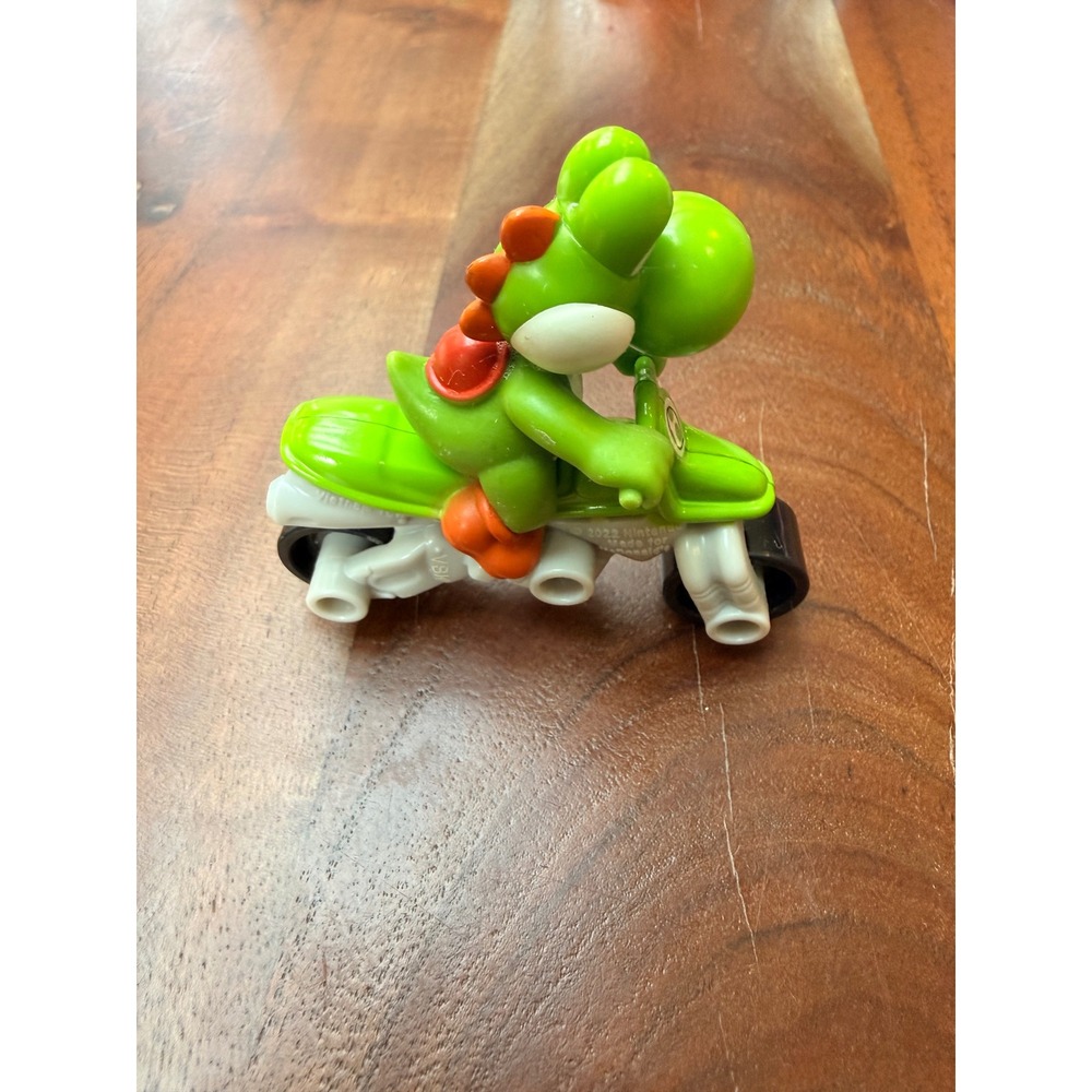 Nintendo Yoshi Motorcycle Toy 2022‎ McDonald's Happy Meal Figure Green Bike